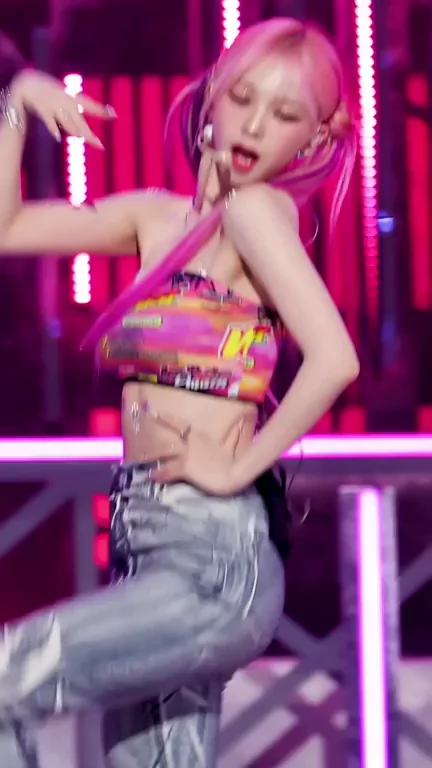 Karina's Slutty Pink Dance Tease 💖🔥