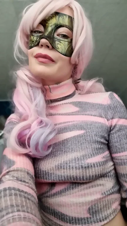 My itty bitties dropping and jiggling for you