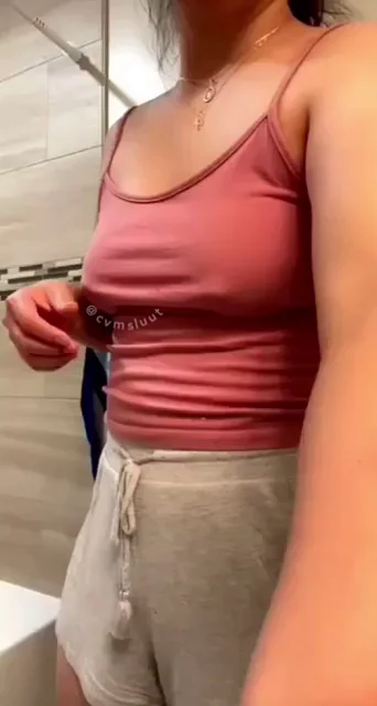 Strip Tease for Daddy? 😏🔥