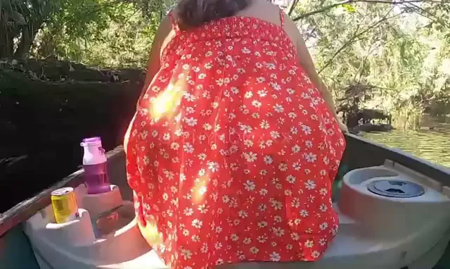 Boat Slut Begs for Creampie Breeding 💦🚤