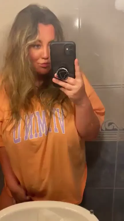 🔥 Curvy Slut's Endless Flashing Tease in Bathroom? 😈