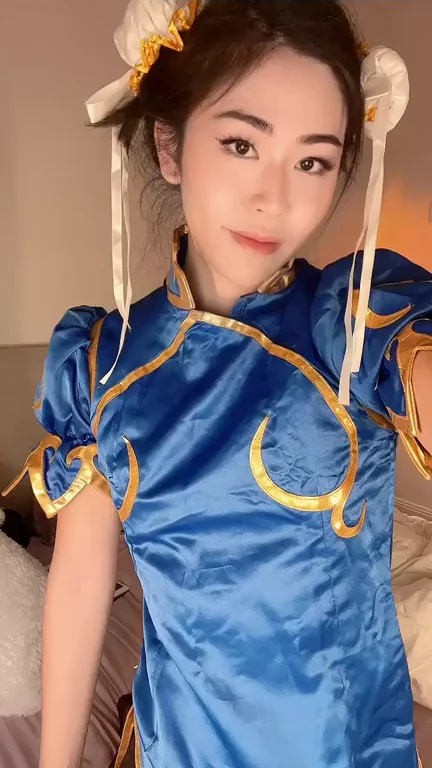 POV: Chun-Li Trans Babe Makes You Suck Her Thick Cock After Beating Your Ass 💦🥊