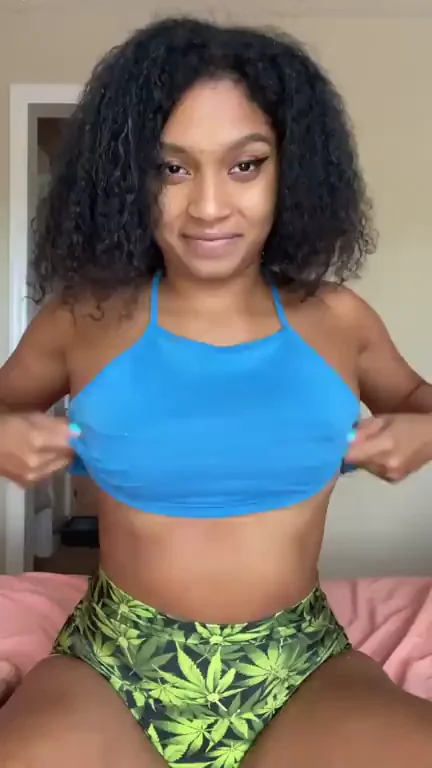 wanna see if you can fuck my tits?