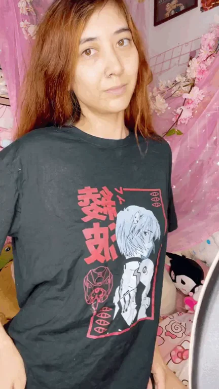 Want to fuck a tiny Asian weeb with perky tits ?