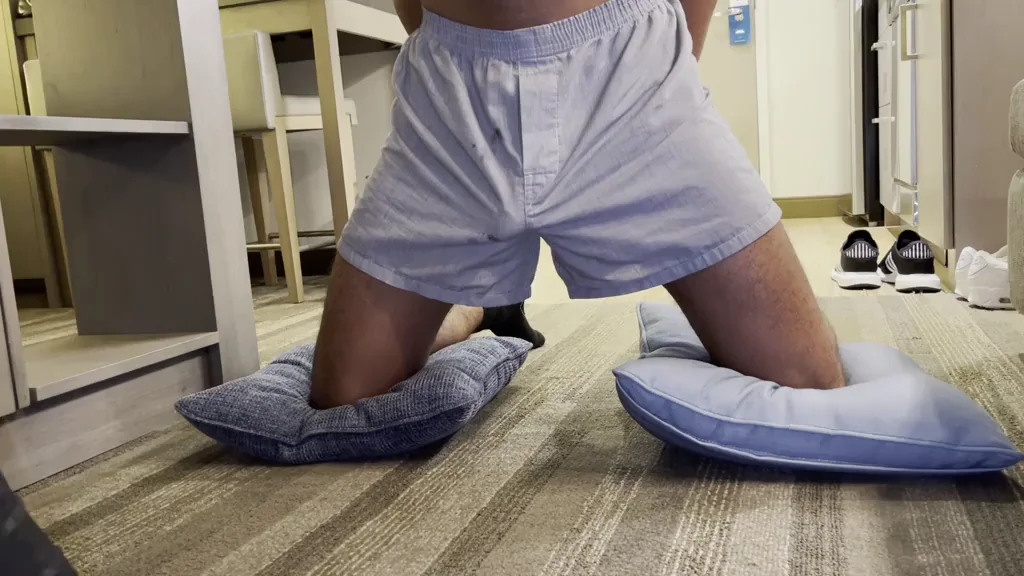 After 2 hours my DC sponsor finally took a few good ones… this is one of them! Hope he is ready for the last round tomorrow! This time, no comfort pillow! ??