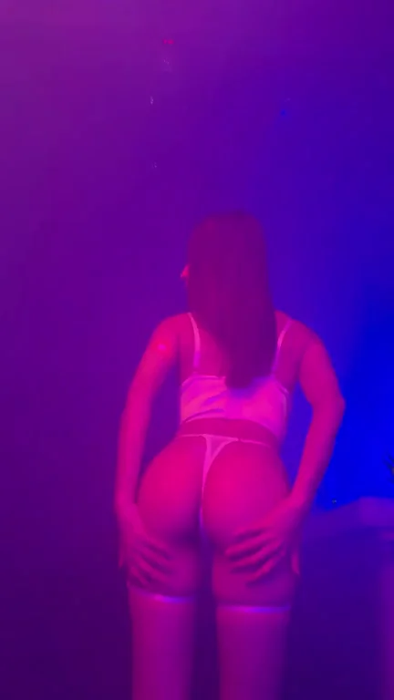 Tell me what you'd do to me daddy|