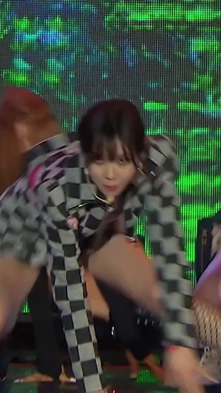 🔥 Aespa K-Pop Sluts Teasing on Stage 💦