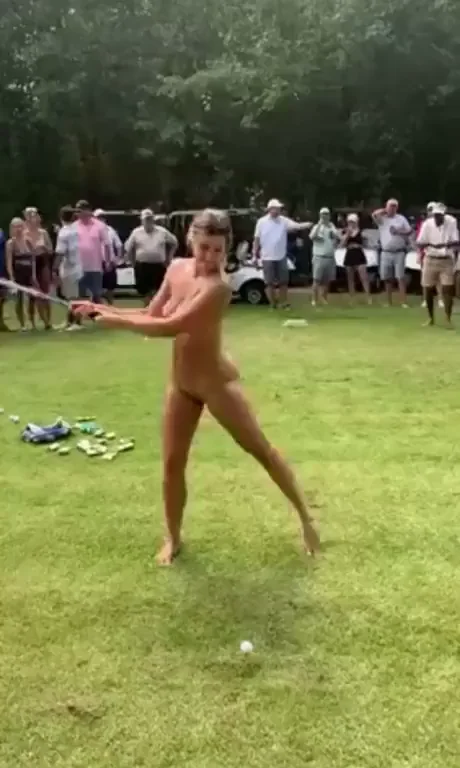 🔥 Alaina Fox Nude Golf Swing Warm-Up 😈🍑