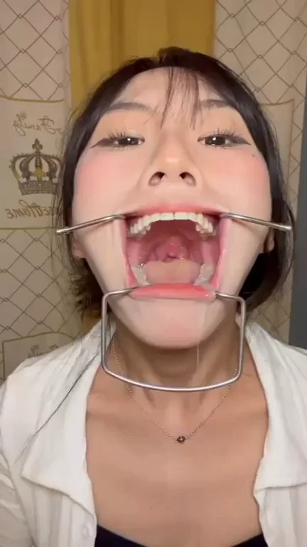 Who is this girl ???