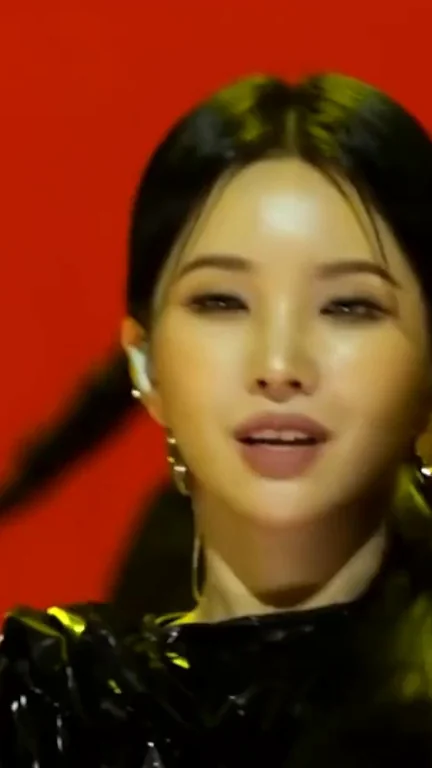 🔥 Soyeon (G)I-DLE Shiny Black Latex Tease 😍💦