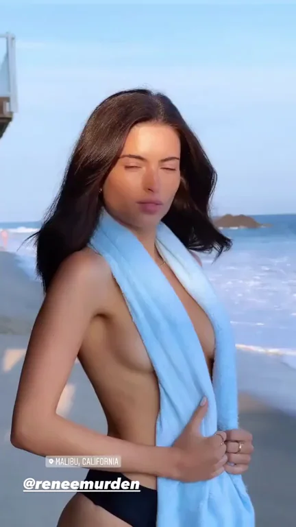 Renee Murden's Beach Tease 😈🌊💦