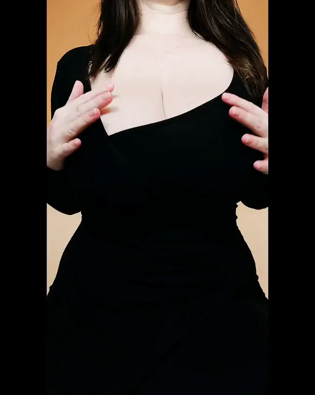 I'd put them in your mouth... surely you'd put yours in mine... Free B/G fuck video in your inbox ðŸ’‹😁