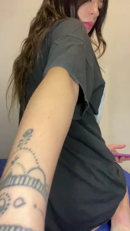 Upvote me and get a video in your DM 🍑😁‡