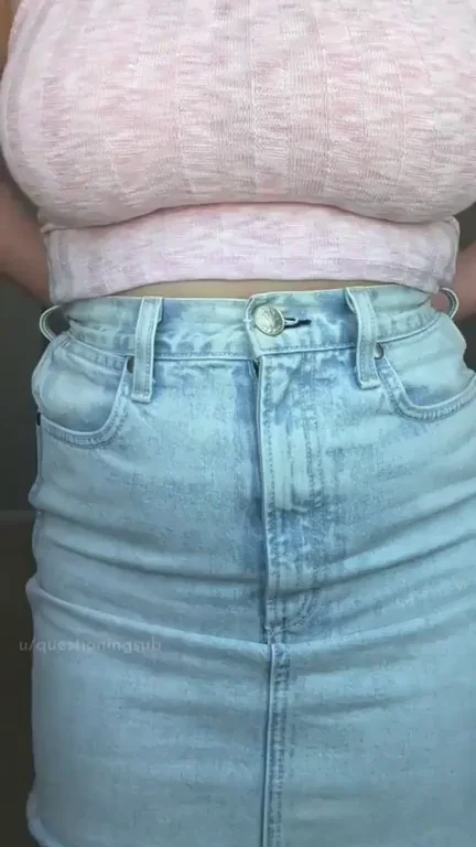 Summer Classes Tease: Pulling Up My Tiny Jeans Over My Juicy Tits and Pussy
