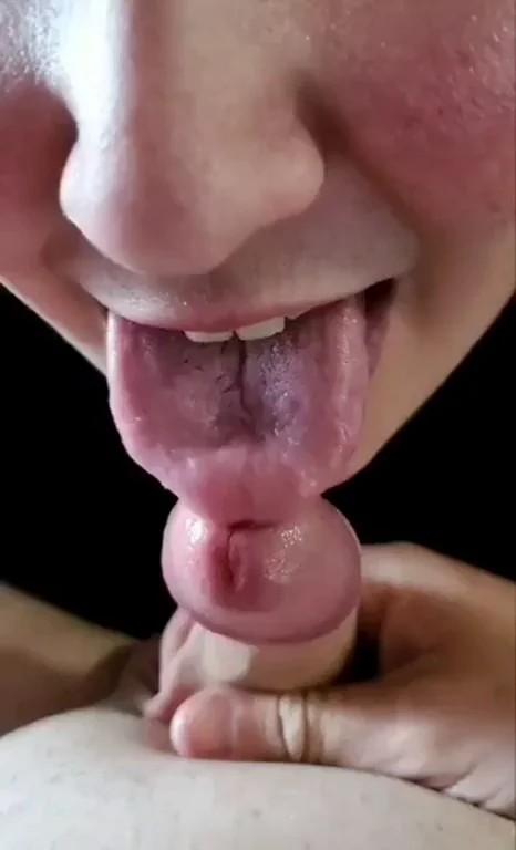 This drives him wild ? (MF)