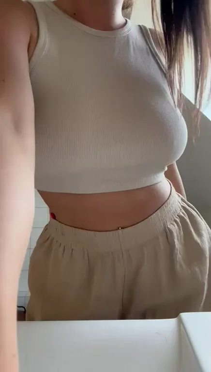 Play with My Juicy Tits, Won't Snitch to Your Wife 😈🍑