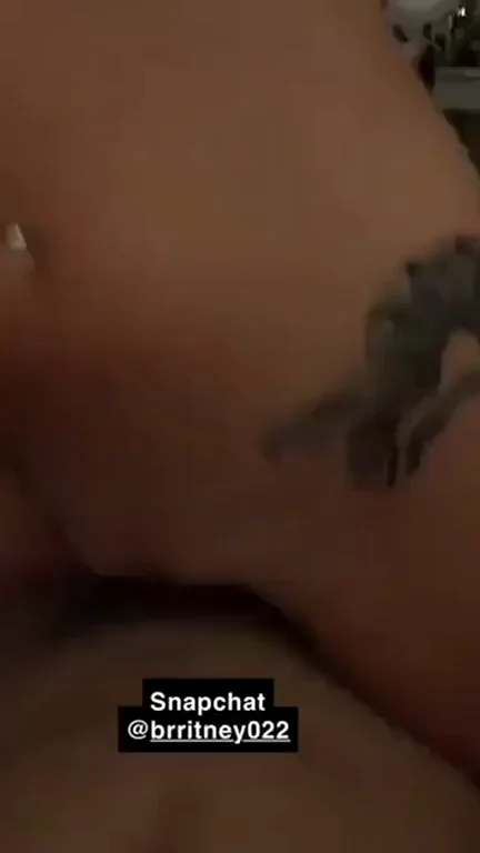 I want a random Redditor to fuck me raw