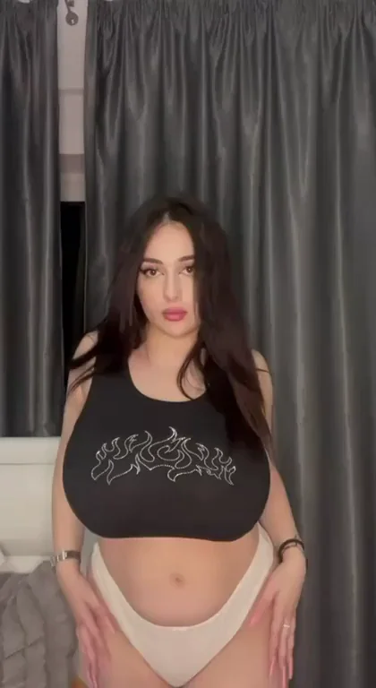 Huge Natural Tits Tease and Titty Drop