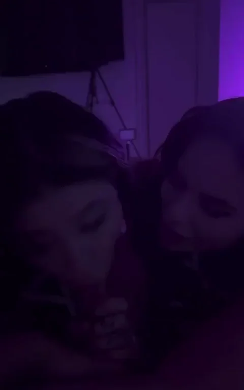 her bf broke up with her, so I let her suck my bfs cock with me to get "˜em jealous 🤤“