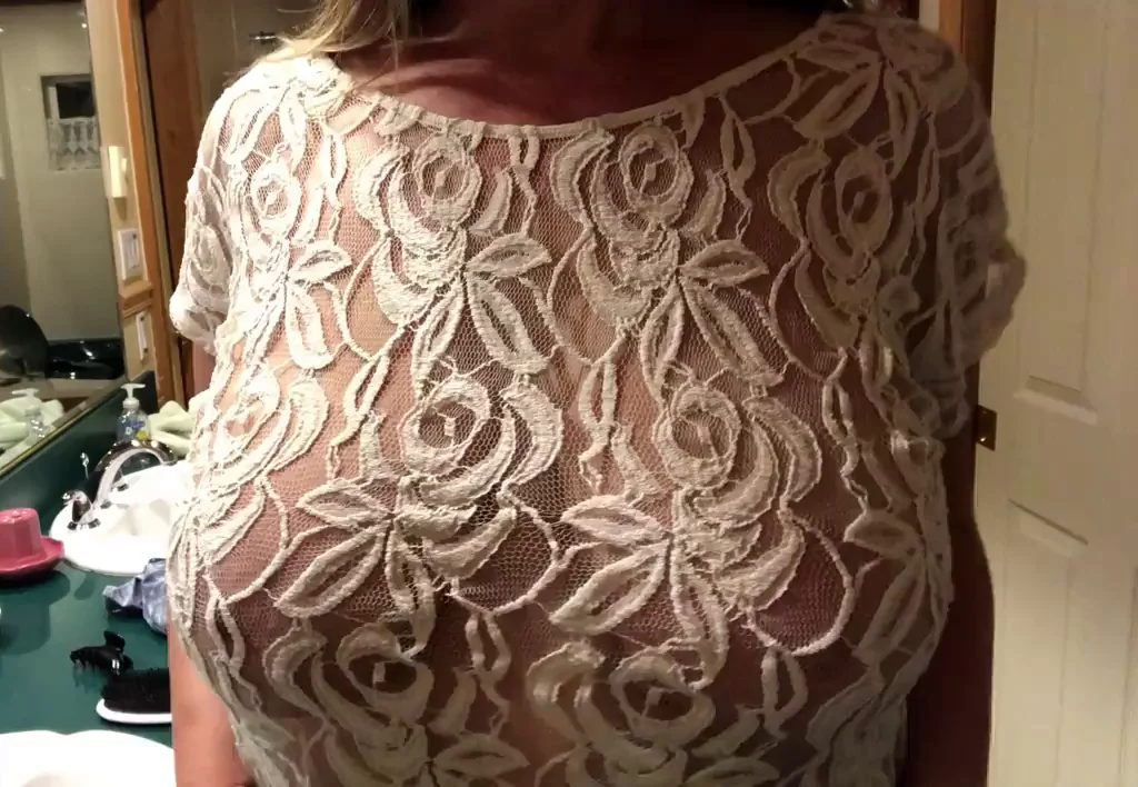 Mature Babe's Massive Titty Drop Tease