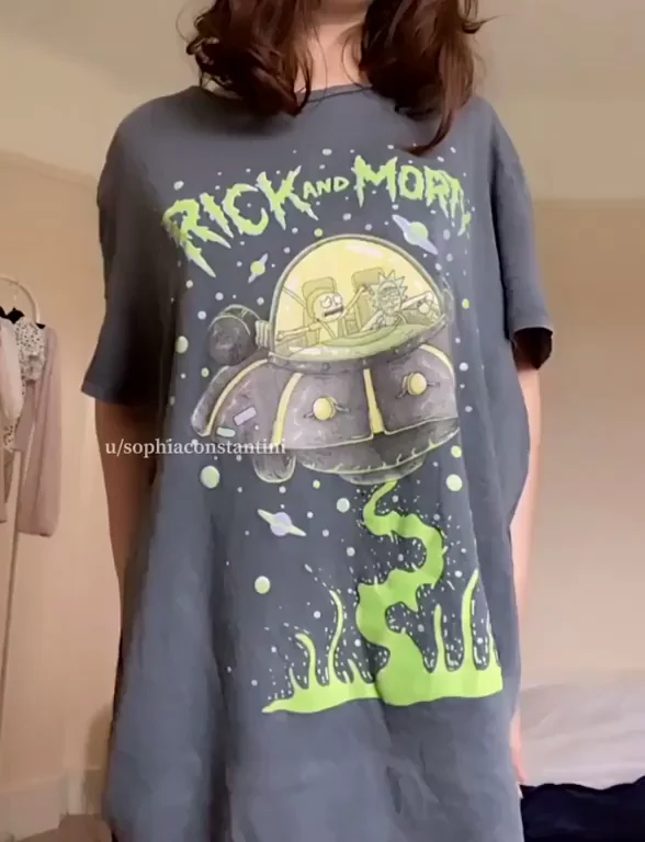I love flashing my boobs ? (OC)
