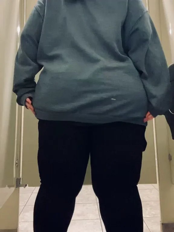 Got my ass out at work again 🤤·ðŸ»"â™€ï¸😁‚🥵