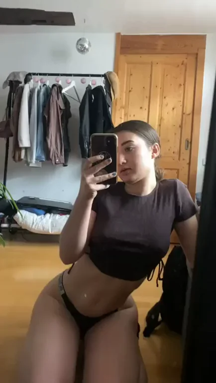 No Bra Slut Flexing Her Massive Tits and Thick Ass