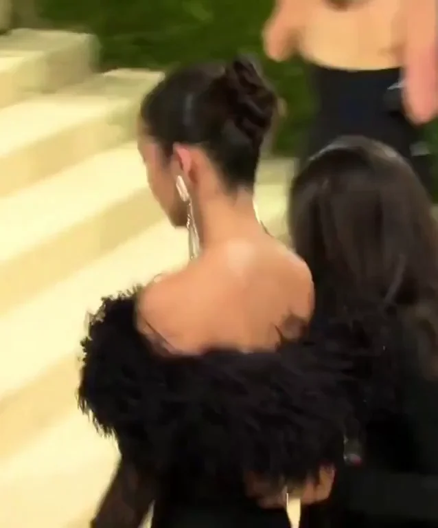 Olivia Rodrigo's cute booty