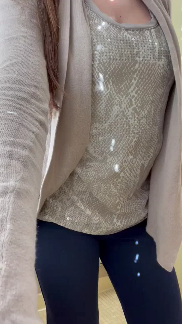 Happy Freaky Friday MILF Bubble Butt Tease! 🍑✨😈