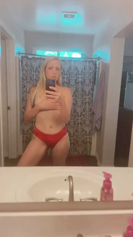 Just look at this ass shaking..