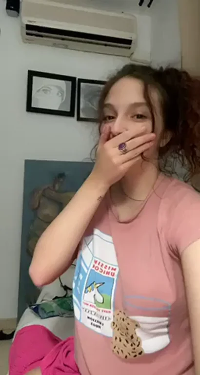 Dont mind me, im drunk| just look at my boobs!👆€