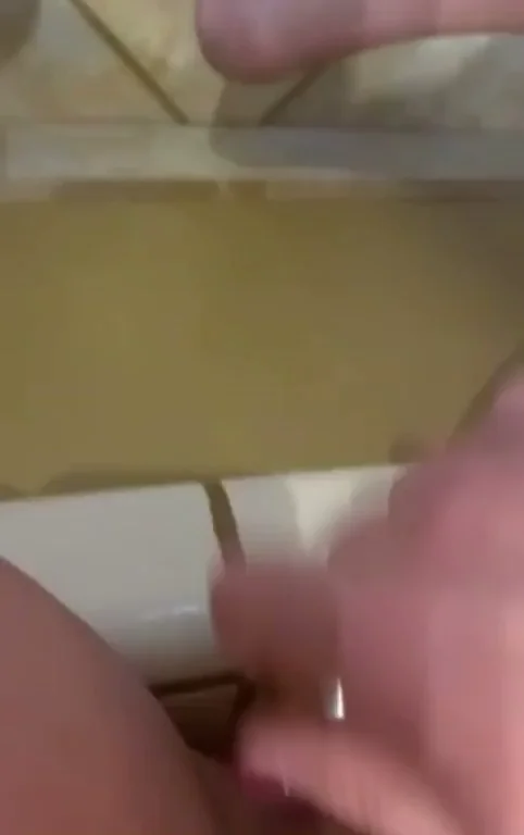 My glass toys make me so wet ?