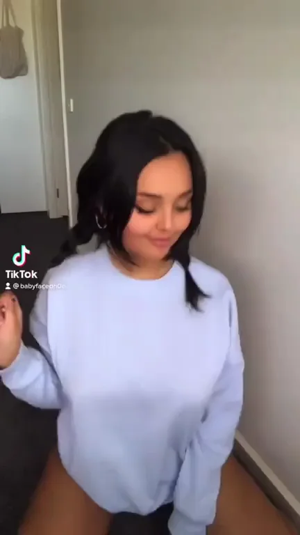 you like my cute outfits? wait for it ?