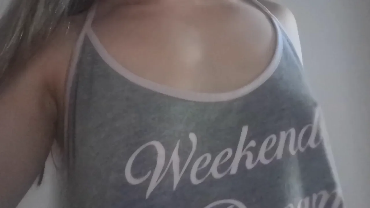 Small boobs? Yes. But come on, I make up for it with my lips!
