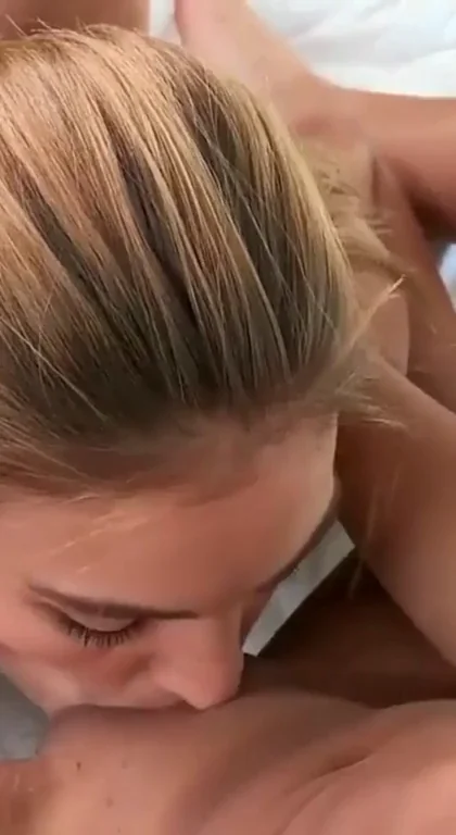 Let Her Feed on That Thick Cock 💦🍆