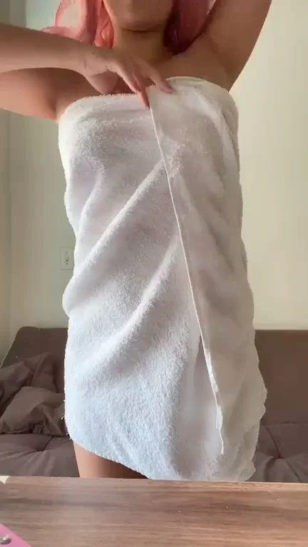 My towel didn't cooperate with my reveal ?
