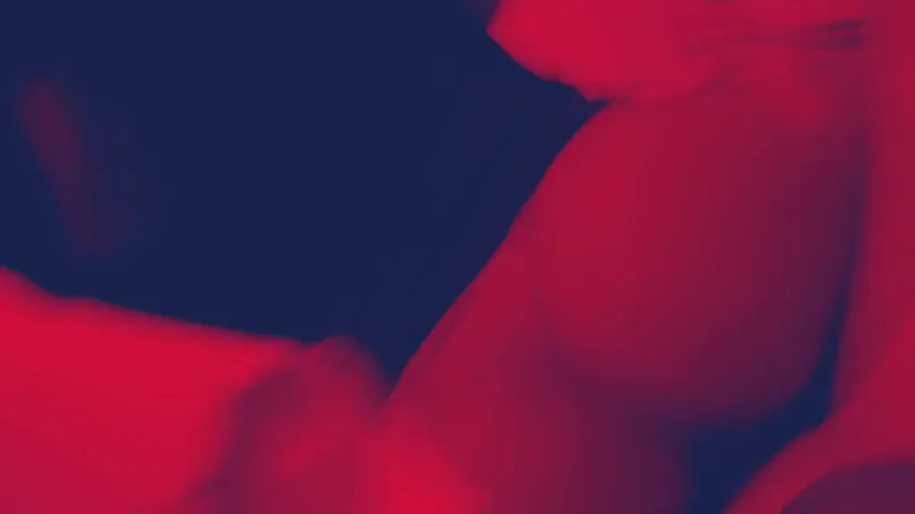Bubble Butt Babe Rides BWC in Reverse Cowgirl Tease 🔥🍑💦