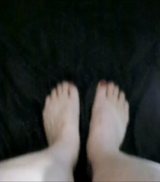 Toes filled with cum!