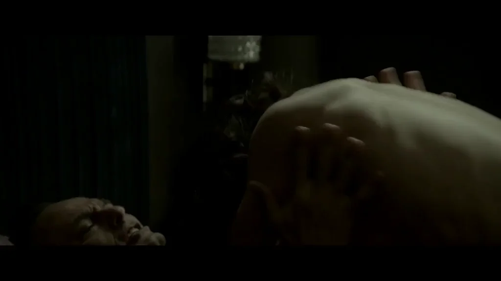 Marjorie Estiano being screwed/groped at the theater in brazilian film 'Beatriz' (2015)
