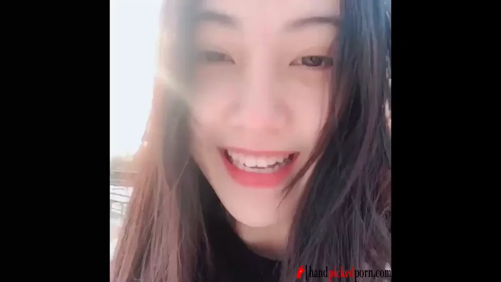 Beautiful model handpickedporn.com