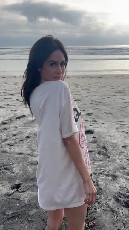Horny teen in paradise