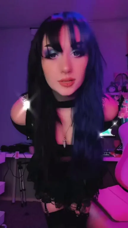 give it to me daddi <3