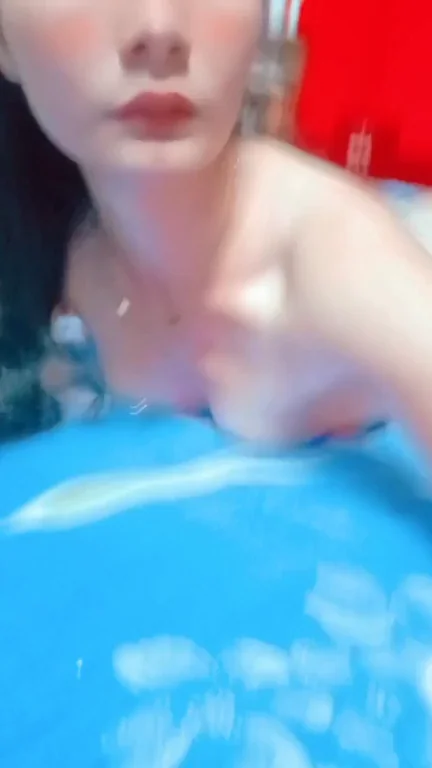 Blazed Babe's Blue Tub Cumslut Soak & Beg