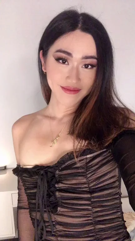 Am I GF Material? 😘🔥 Asian Trans Tease