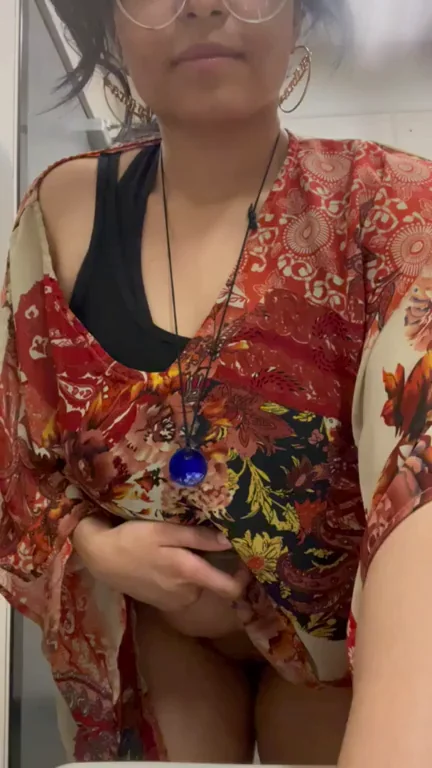 (23F) Too horny to be at work flashing my tits
