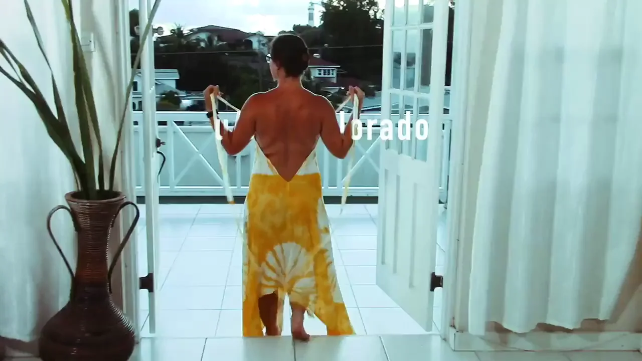 I love being nude in paradise