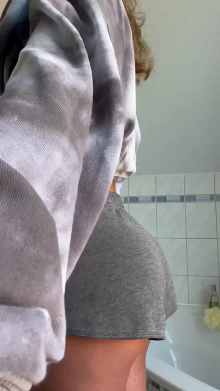 [F] like to remove my shorts slowly