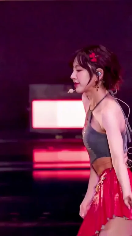 Red Velvet - Wendy, Yeri, Irene