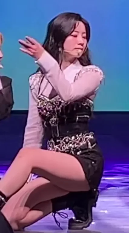 TWICE - Dahyun & Tzuyu
