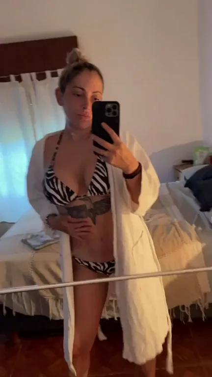 Latina Babe Teases You Watching Her Rub Her Wet Pussy 🥵🔥